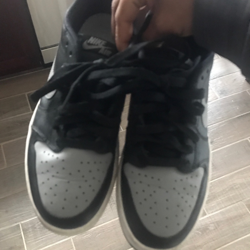 Jordan retro 1 low size 9
